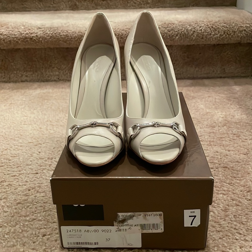 Authentic Gucci - worn twice, in good condition, with original box